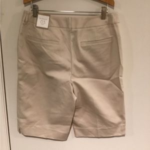 Chico's Ultimate Fit 0.5 Bermuda Shorts
